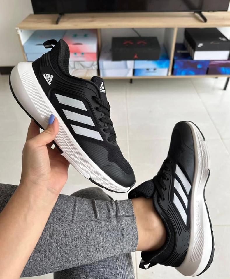 ADIDAS BOUNCE RUNNING